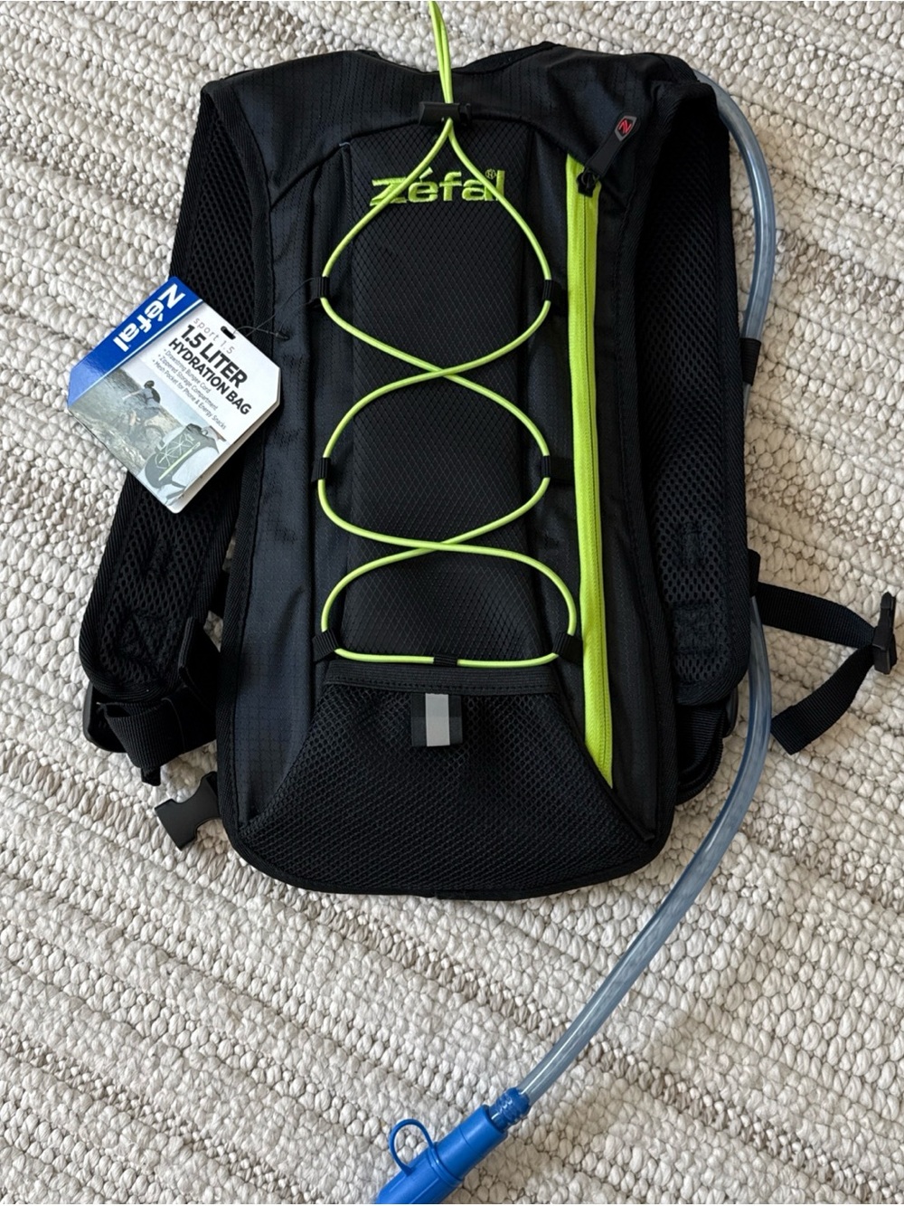 Zefal Hydro One Outdoor Hydration Bag 1.5 Liter Chest Strap Dual Access Run NWT
